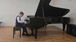 1. П.И. Чайковский "Русская пляска" 10, ор. 40.                    
2. Ф. Шопен-Ф. Лист"Пирушка"