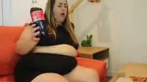 фиди на диване