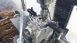 Прирезка сёдел клапанов мото 4Т кросс (немного не удачное видео)