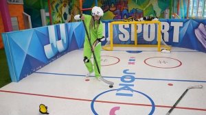 Спортивные игры в парке развлечений Joki Joya _ Алиса Кукутик(1080P_60FPS)