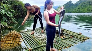 Девушка построила свой собственный плавучий дом посреди озера. Креативные ловушки для рыб. Вьетнам