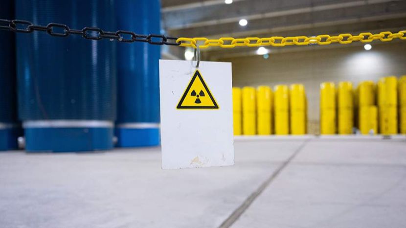 Мерц заявил о необратимости решения о выходе ФРГ из атомной энергетики