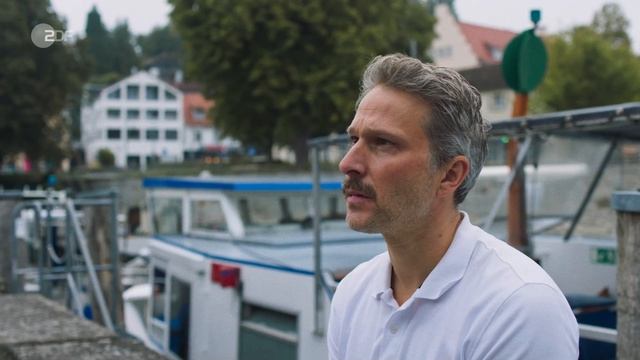 Убийства на берегу 1 серия «Сжечь её» (сериал, 2026)