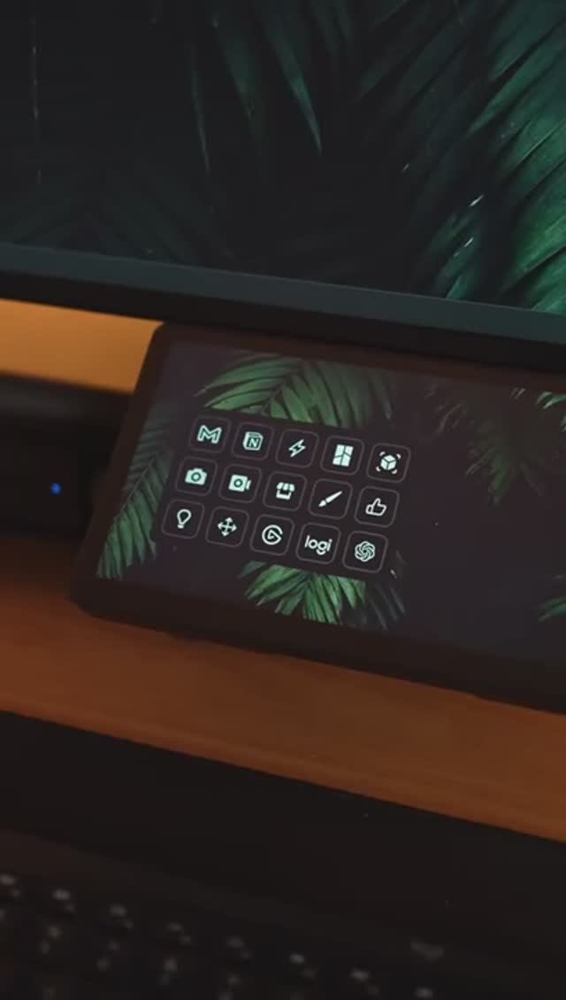 Скоро появится крепление Corsair Xeneon Edge!