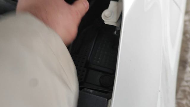 Пылезащитный чехол для сливного отсека двигателя Toyota Camry 2018