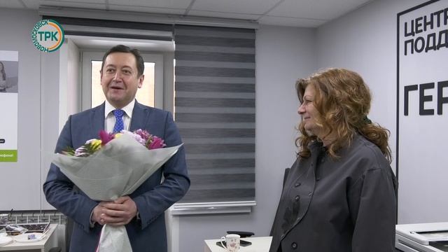 Руслан Бутов поздравил с праздником сотрудниц центра «Герой 71» смотреть онлайн