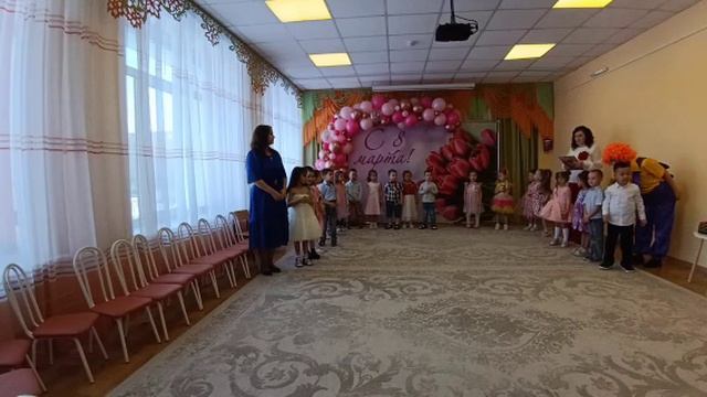 8 марта.mp4 смотреть онлайн