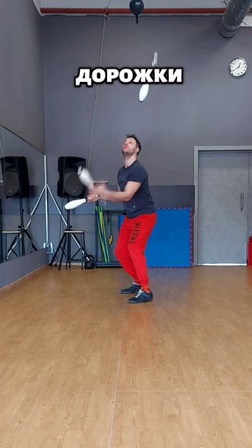 видео со звуком можно посмотреть в приложении Looky   @artist_vladislav 
Исполнитель : BlackPink.