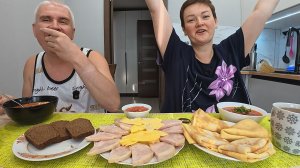 Мукбанг Вован ПАРАНОИТ как старая бабка! ВОРЧИТ, ОГРЫЗАЕТСЯ на меня! Планы на лечение! Семейный обед