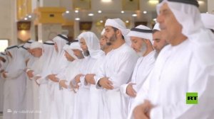 الإمارات.. سكان رأس الخيمة يؤدون صلاة الجنازة على جثمان الملازم أول الراحل علي الطنيجي