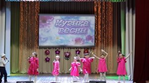 "Девчачий чат" - Вокальная студия "Кантилена"