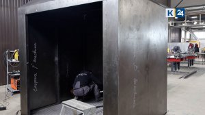 «Умную» уличную мебель с солнечными панелями производят в Северском районе