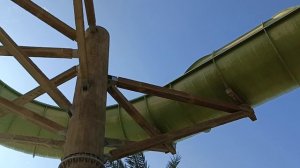 Башня Посейдона!Очень крутая горка!