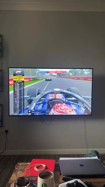 Звук двигателя