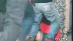 #Бразилия #Ретро Полицейский под видом журналиста обезвреживает вооруженного преступника