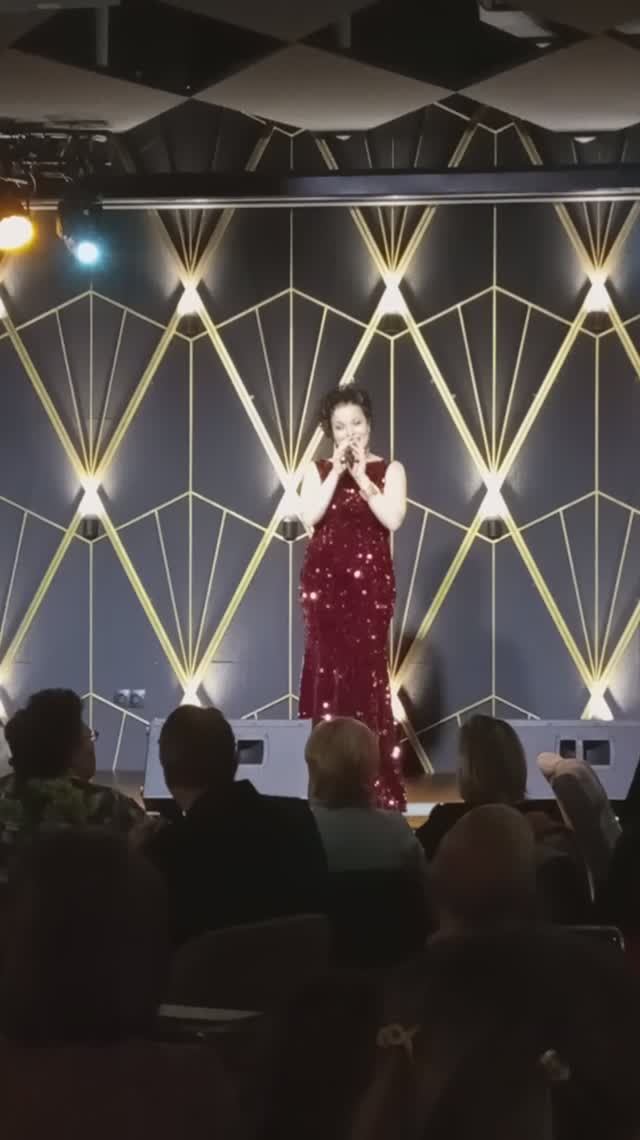 Наша прекрасная Хельга Вевер на концерте 🌹 2026