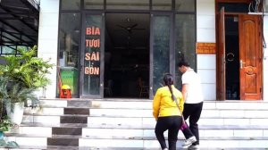 53.Отец, генеральный директор компании, поставил жестокое условие: он потребовал, чтобы сын ушел от