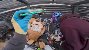 Как_я_зарабатываю_лазая_по_мусоркам_Dumpster_Diving_RUSSIA_#97