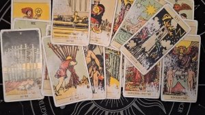 ТАРО РАСКЛАД\ КТО ВАС ТРОЛЛИТ?!