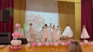 Танцевальный номер "Пока Россия помнит"