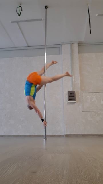 Крутка "феникс", спрыг и "бэковер" на высоте (Александр Странник https://vk.com/far_familiar)