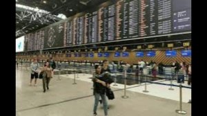 За задержку вылета в 30 минут пассажир может потребовать полный возврат средств