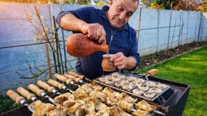 Нереально вкусный шашлык из судака на мангале, простой секрет сочности