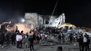 В Иране снова под ударом школа, премьер Израиля требует увеличить военные траты.