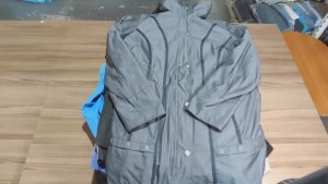 Лот 2247 Ветровки Италия 1120_ кг 18,8 кг 35 ед