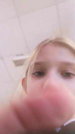 В магазе у мамы