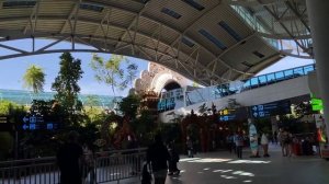 Catrin de Moore/Долетела на Бали, какое счастье. Познакомилась с парнем. Иду искать вайфай.