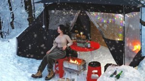 Уютный снежный кемпинг. Превращают тент в ресторанчик уличной еды.
