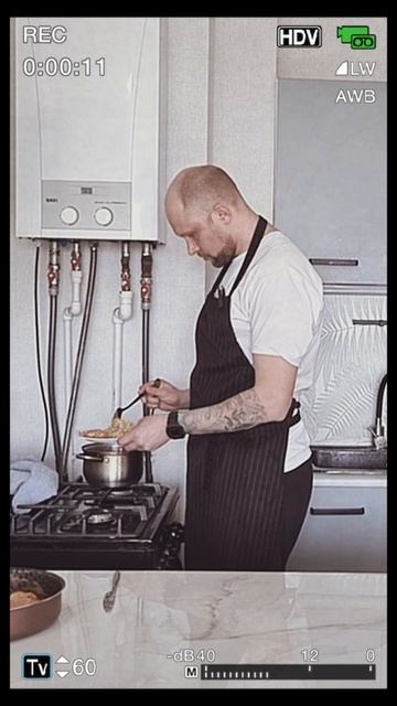 Сочная курица в духовке — маринад из йогурта творит чудеса