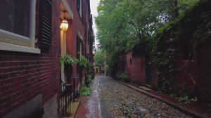 Прогулка под проливным дождем по Бикон-Хилл в Бостоне.