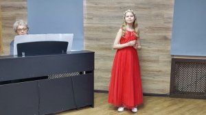 Иванова Полина 1. "Мой садик" Чайковский 2. "Как в лесу, лесу-лесочке"