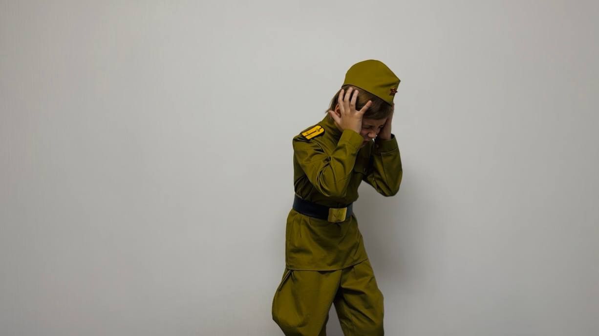 Отрывок из поэмы 210 шагов Роберта Рождественского 