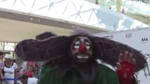 Слава Полунин Снежное шоу деревня дураков Алхимия снежности