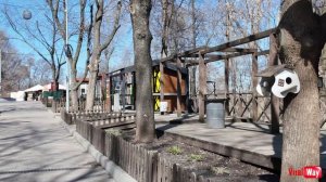 По проспекту Поля в парк Зелёный гай