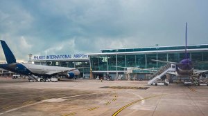 Самолет совершил жесткую посадку в аэропорту Пхукета