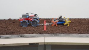 Перетягивание каната на 18 автомобилях LEGO: Кто победит?