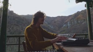 Howl - Chill Electronic Live Session