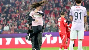 Аделия Петросян в гостях у Спартака. Динамо громит Российские футбольные клубы.