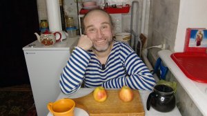 завтрак с Рыжулей. хлеб убежал из хлебопечки. мукбанг. обжор. еда на камеру. диета. шизофрения.