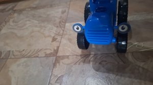 Синий трактор