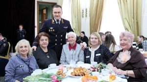 Руководство ГУ МВД России встретилось с семьями погибших сотрудников и многодетными сотрудницами