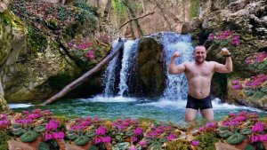 Крым 2026 - Место от которого мурашки по коже. Розовое чудо Крыма ЦИКЛАМЕНЫ. Показываю ВСЮ ПРАВДУ.