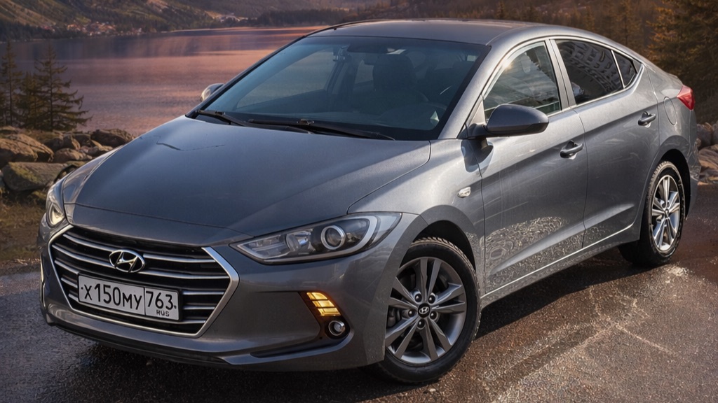 Hyundai Elantra 2016 год
