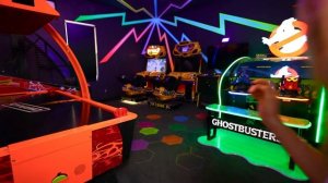 Nastya’s dad shows the kids how to stay safe at the pool