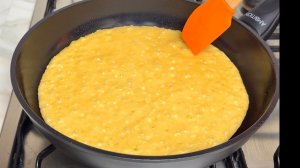 БЫСТРЫЙ ПИРОГ С ТВОРОГОМ НА СКОВОРОДЕ, КОТОРЫЙ ТАЕТ ВО РТУ! ЗА 5 МИНУТ РАБОТЫ! ПРОСТО И ВКУСНО!