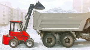 Тестируем Высоту выгрузки Мини-Погрузчиков RED • Грузим в кузов самосвала!